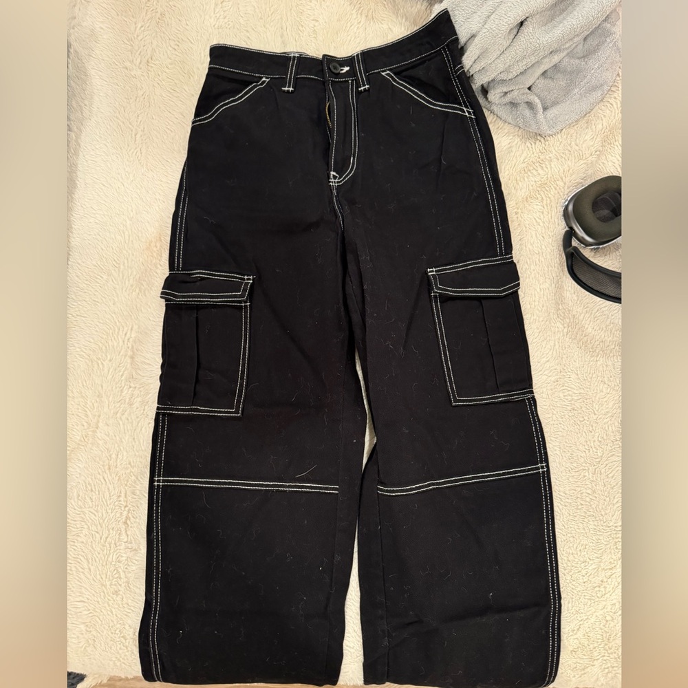 H&M Black cargo jeans size 4